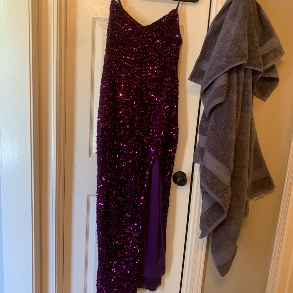 Prom dress - Picture 4 of 9